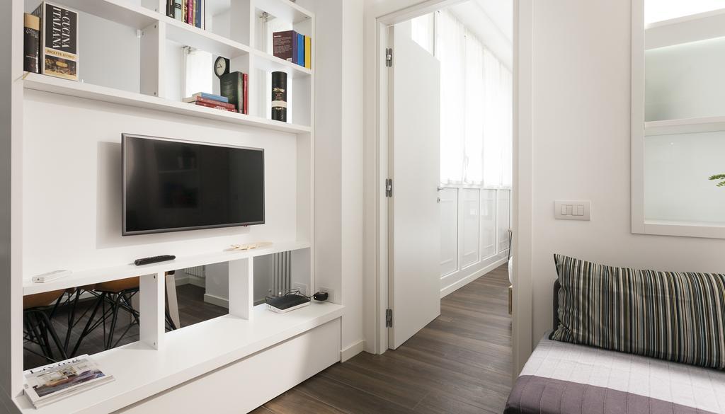Italianway-magenta Apartamento *